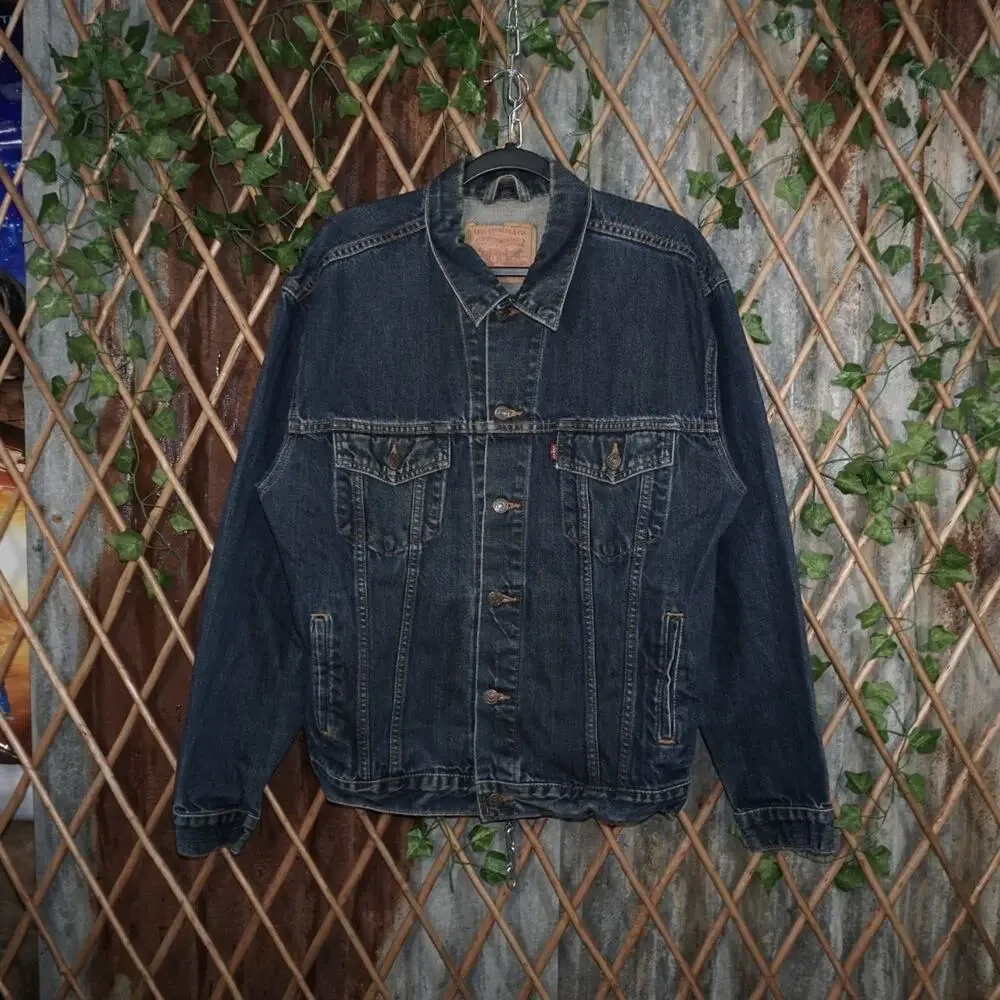 L - Vintage Y2K Levi's Jackets Coats description denim dark